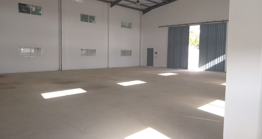 Factory 600 ² for rent in Chraka
