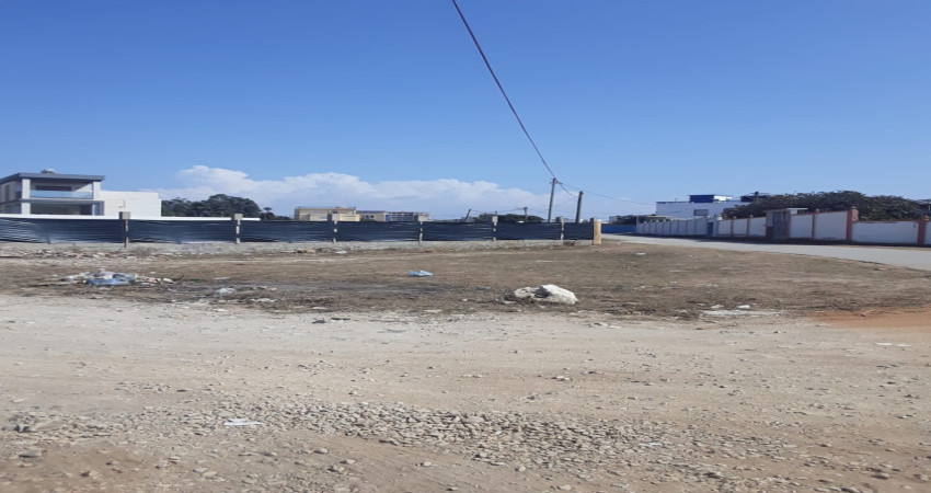 Beautiful Waterfront Land for Sale