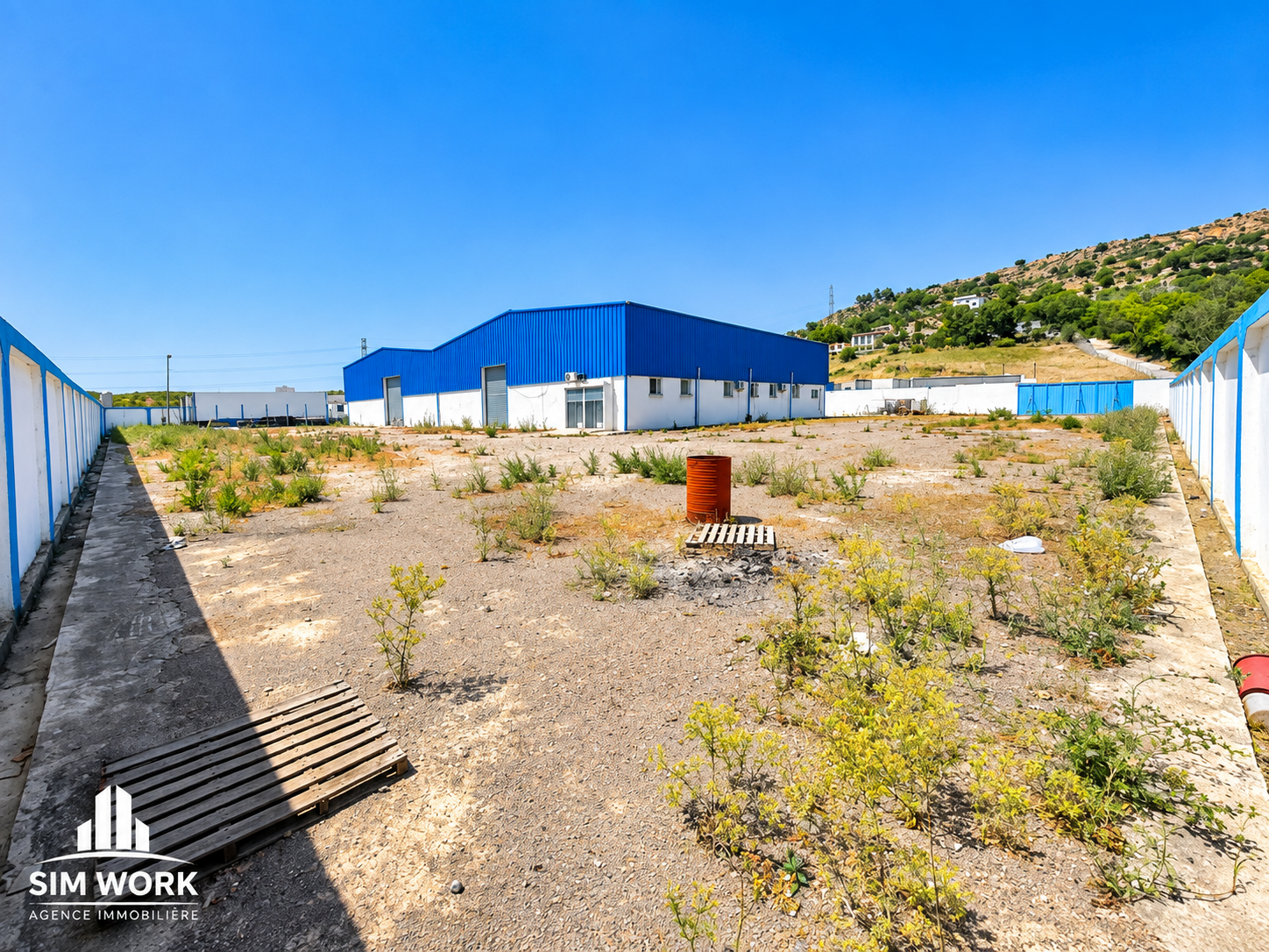 Local industriel de 1 000 m² sur terrain de 2 500 m² à louer – Chraka, Tanger